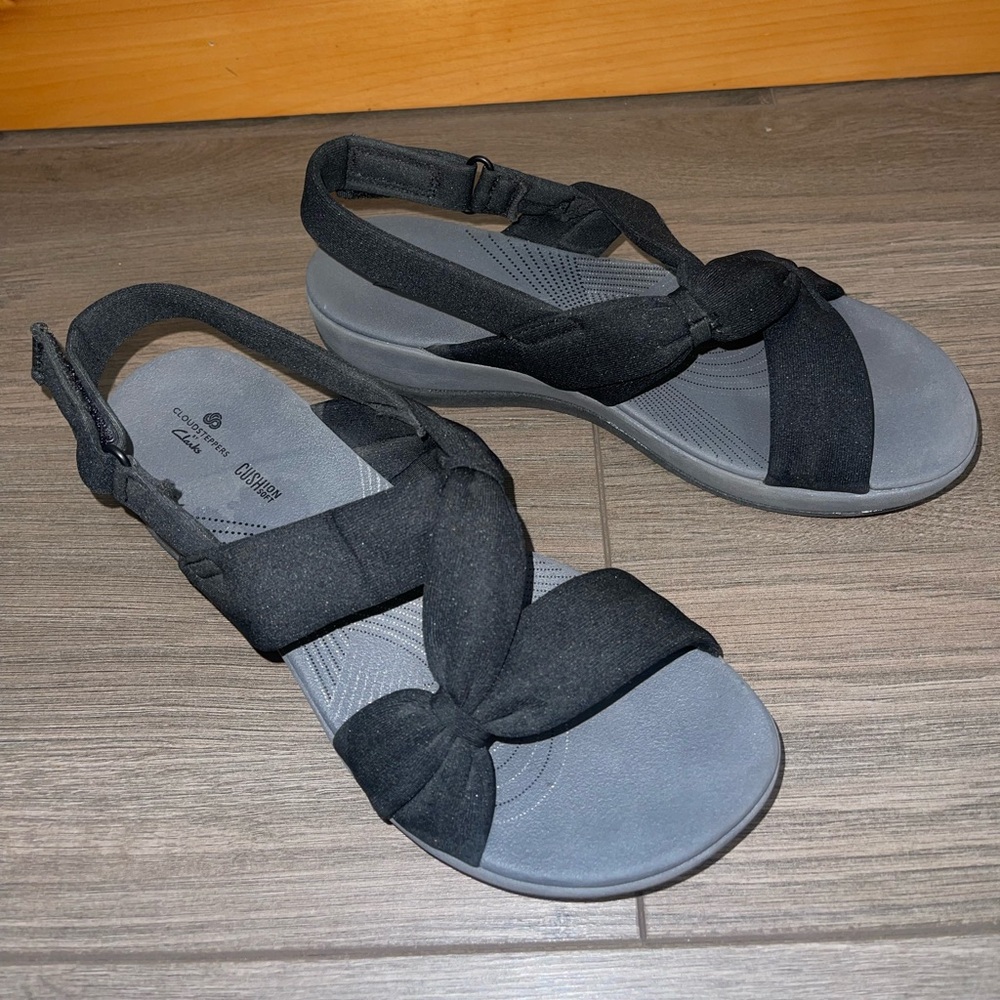 Clarks Cloudsteppers Arla Belle Womens Sz 9 Strappy Sandals Black Soft Cushion